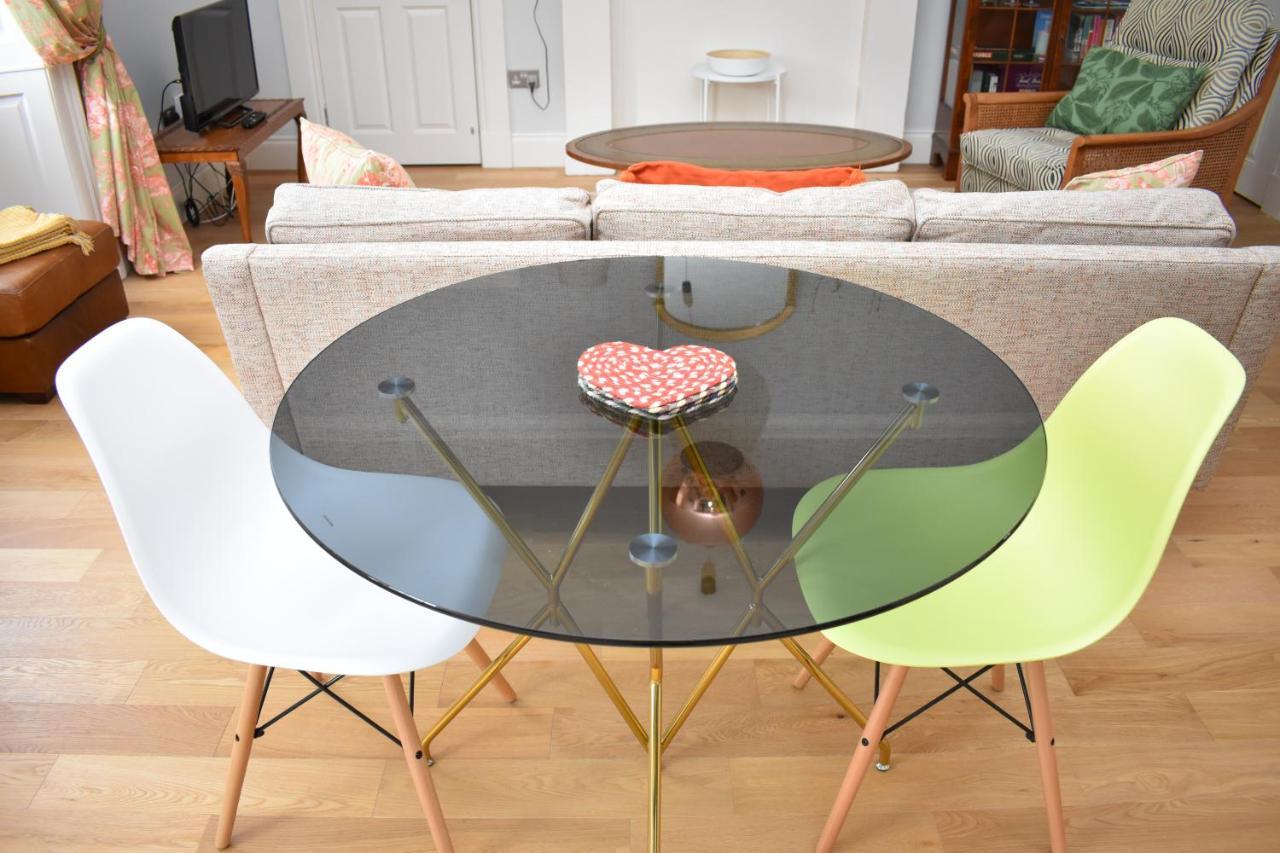 Bernard St - Bright And Spacious 1 Bed Apartment At The Shore! Édimbourg Extérieur photo